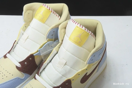CHATEAU MS FEARLESS JORDAN SE MID AIR 1 0713